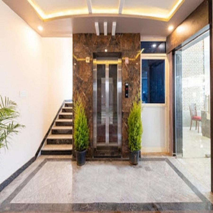 Vovo Hotels Yelahanka Екстер'єр фото