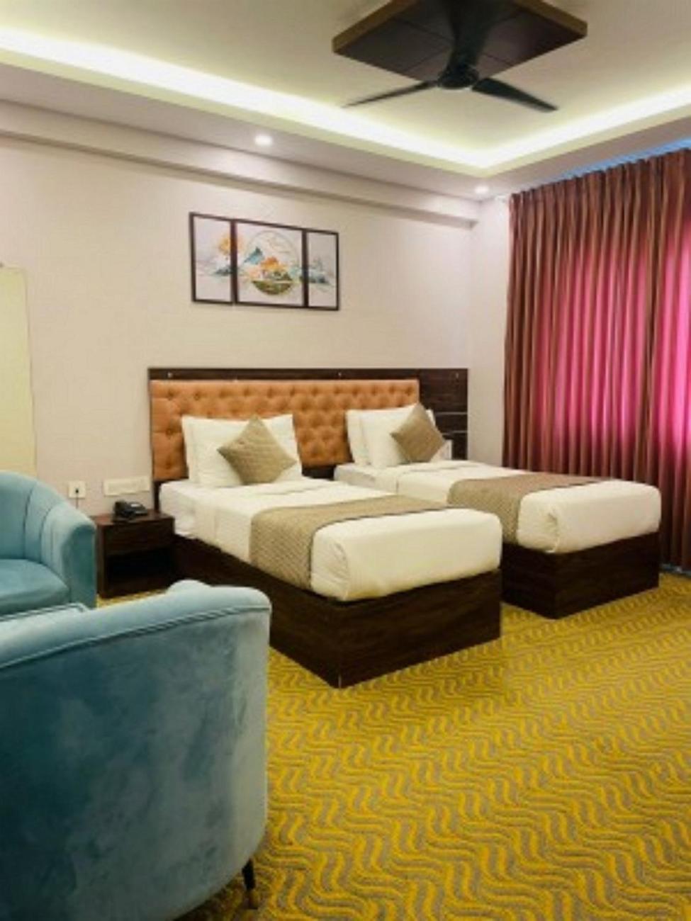 Vovo Hotels Yelahanka Екстер'єр фото
