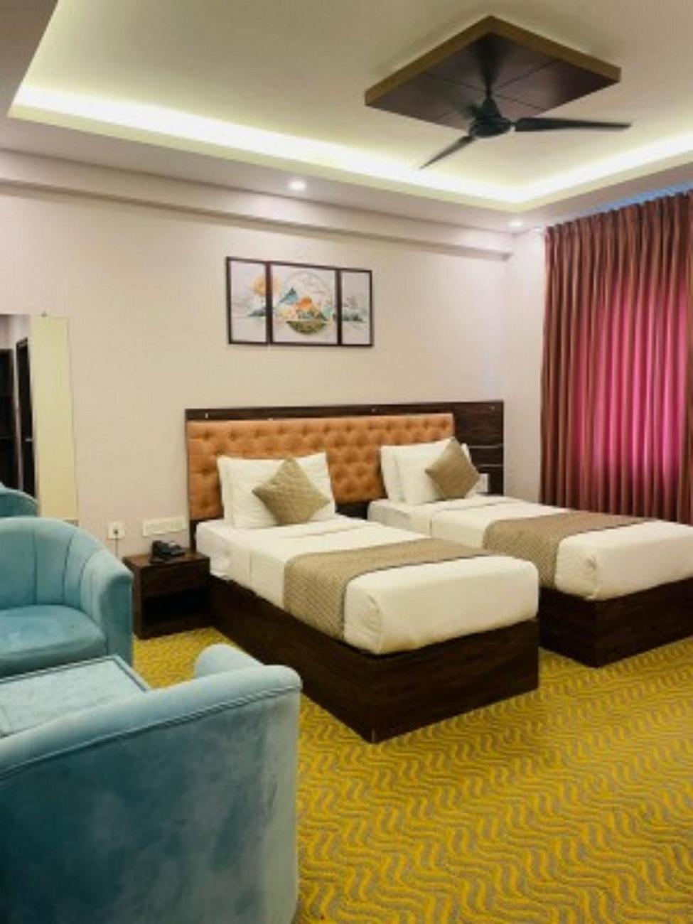 Vovo Hotels Yelahanka Екстер'єр фото