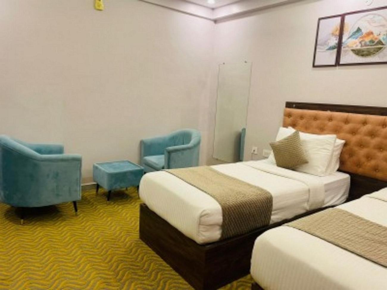 Vovo Hotels Yelahanka Екстер'єр фото