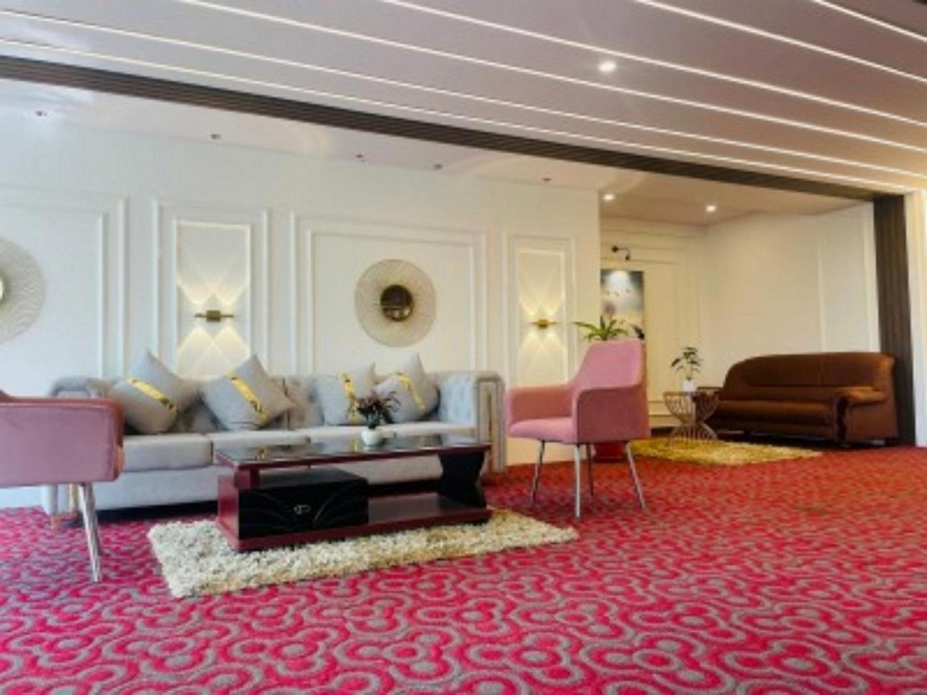Vovo Hotels Yelahanka Екстер'єр фото