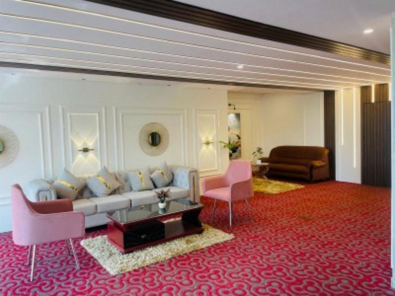 Vovo Hotels Yelahanka Екстер'єр фото