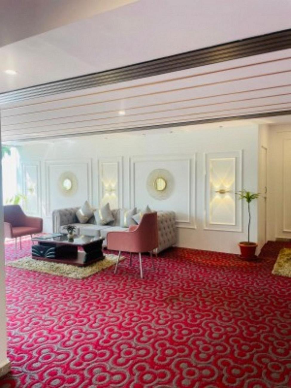 Vovo Hotels Yelahanka Екстер'єр фото