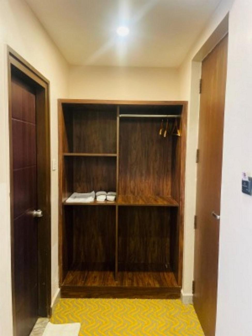 Vovo Hotels Yelahanka Екстер'єр фото